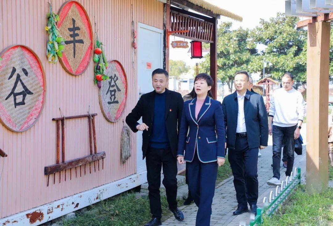 武曜云赴秀洲区磻溪教育集团洛东小学桃园小学开展调研