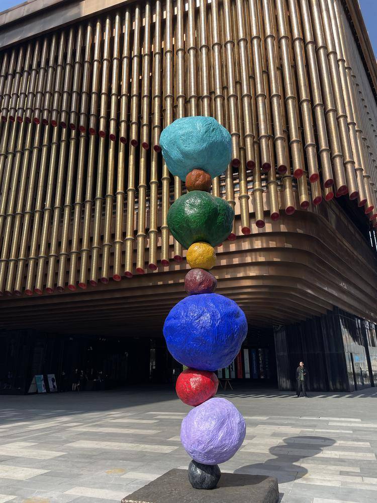 安妮莫里斯亚洲最大规模个展亮相上海复星艺术中心