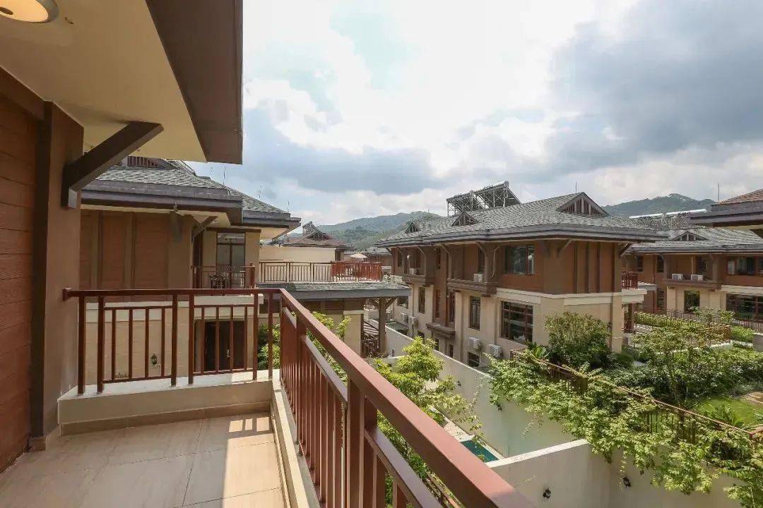 开趴聚会团建好去处惠州南昆山5房别墅10人12人带花园私家温泉ktv麻将