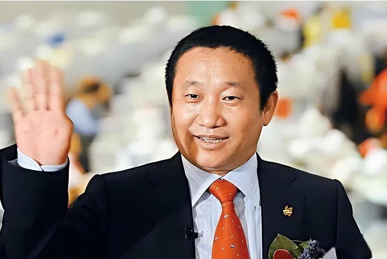 抢下美国饭碗后,被美围剿,判刑465年,前中国首富黯然离场_刘忠_铝材
