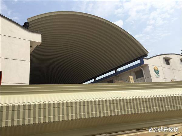 机库拱形屋顶的保温性能优化的施工技巧_进行_保温层_保护