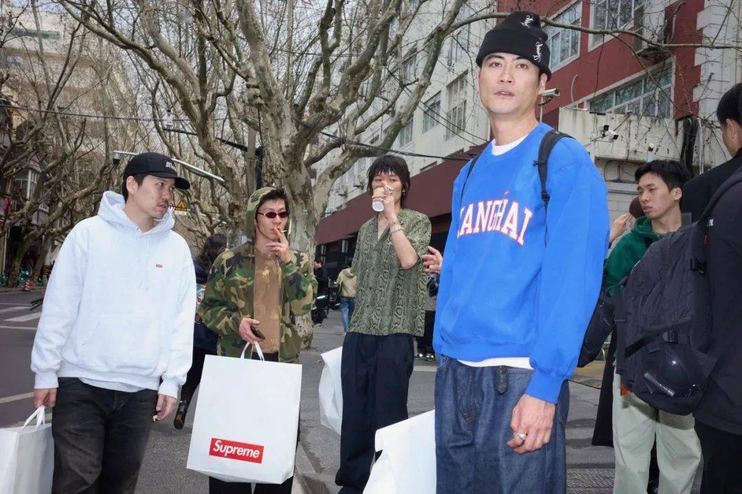 supreme全新上海店开业盛况完整回顾及街拍特辑streetstyle