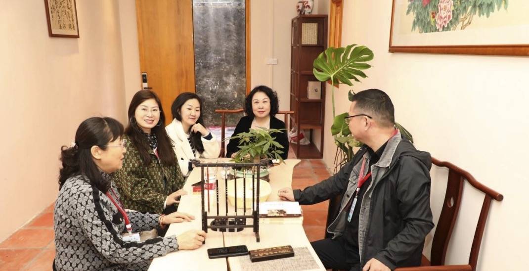 中国报告文学学会东莞创作研究基地落户东莞樟木头中国作家第一村