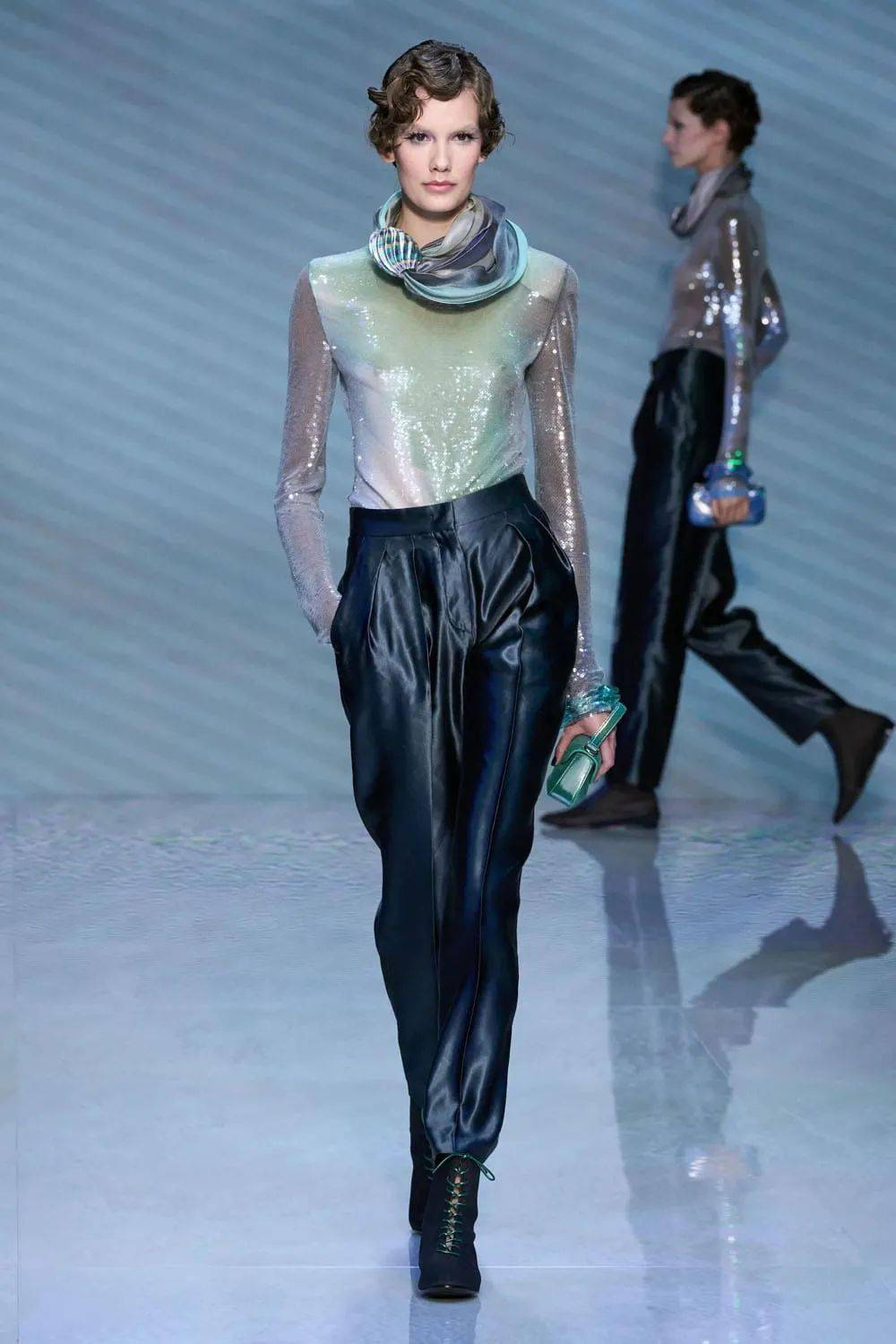 乔治·阿玛尼(giorgio armani)2024春夏系列"海洋之恋"时装秀