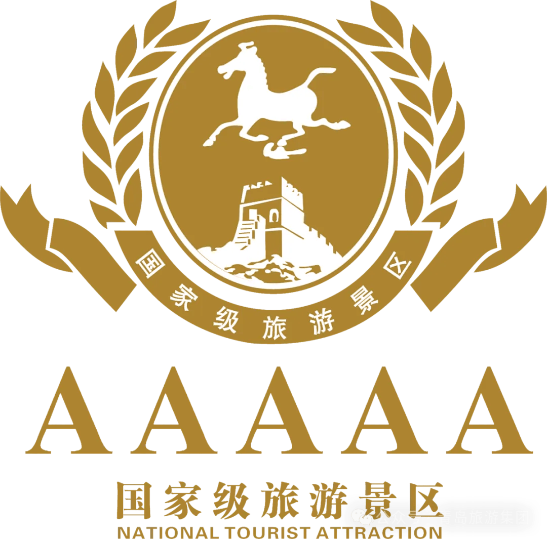 海底看世界"精彩刺激程度让人大呼过瘾和美人鱼表演齐名的人鲨共舞让