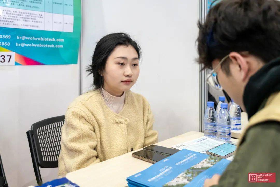 浙江我武生物科技股份有限公司张耀尹说:"这是我们公司第一次来到大连