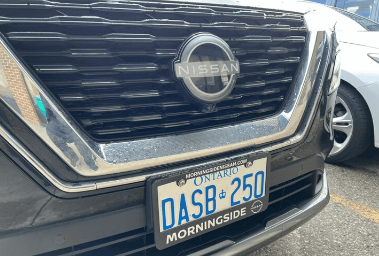 加拿大最近流行这种车牌!满大街刷到,大温奇葩车牌也越来越多!