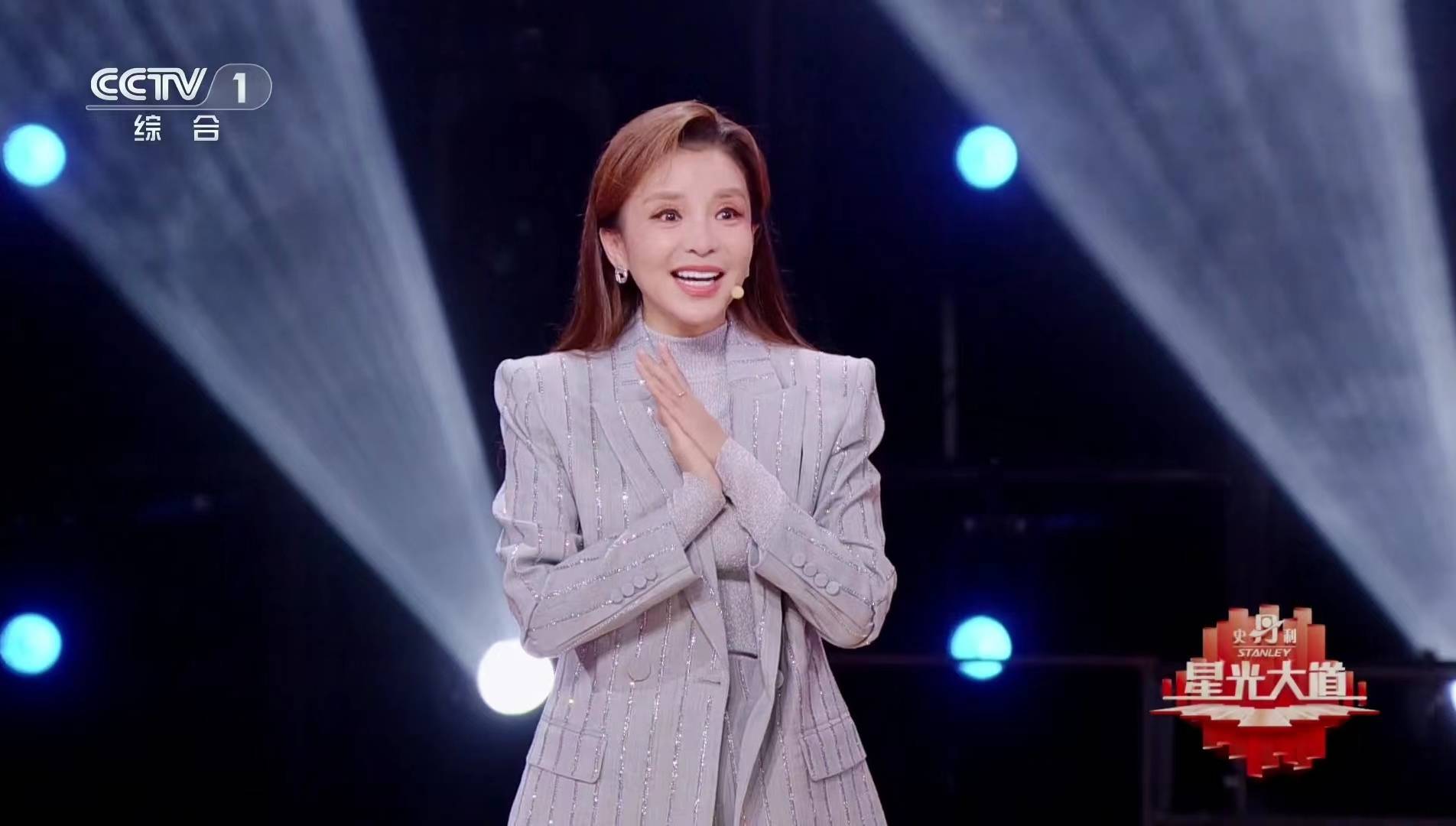 原创星光大道选手打感情牌节目随意缺少惊喜凭一首歌打动朱迅