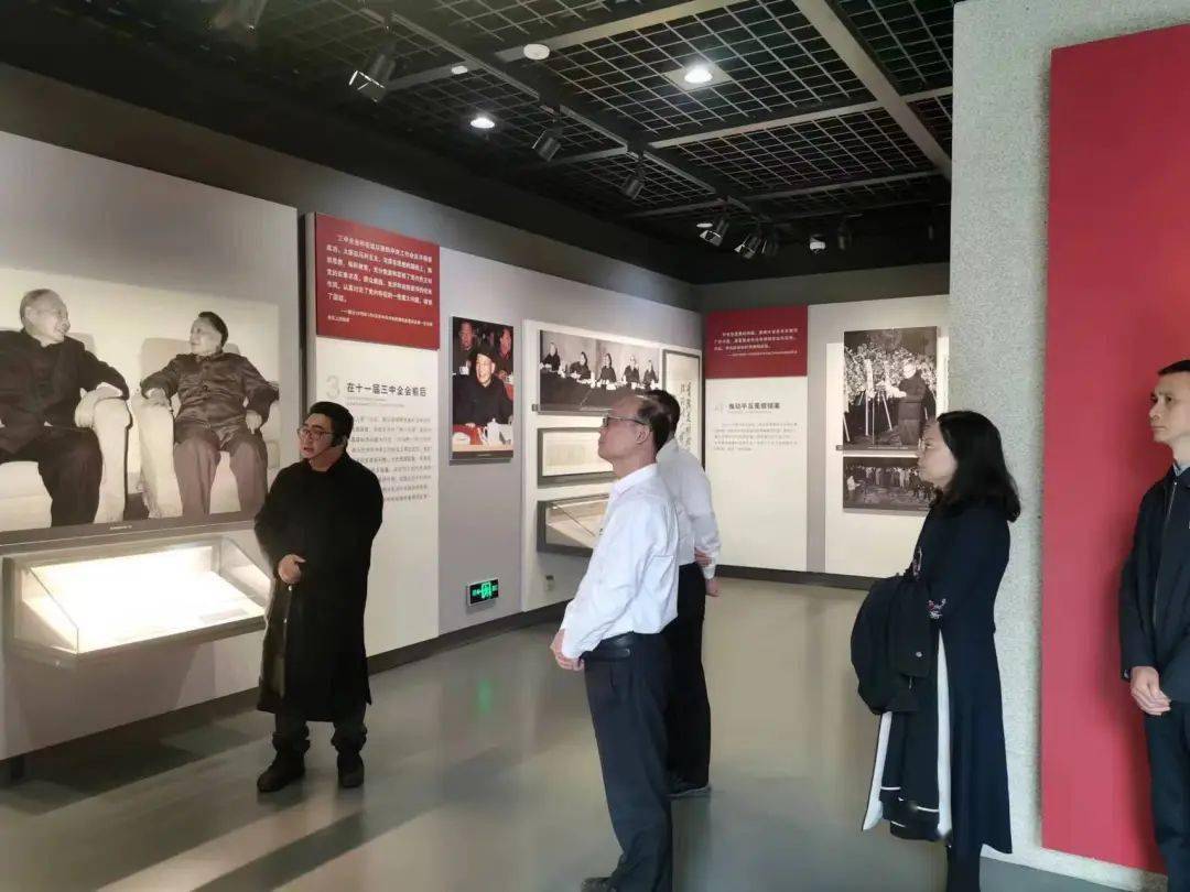 无锡市审计局机关党委参观陈云纪念馆