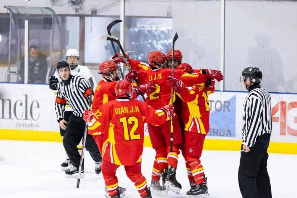 齐齐哈尔6 2_冰球_中国队_国际