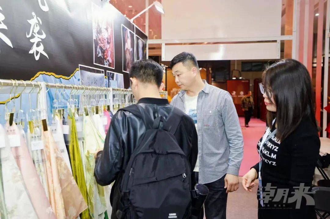 聚焦大时尚大面料海宁面辅料展洞见千亿时尚产业大趋势