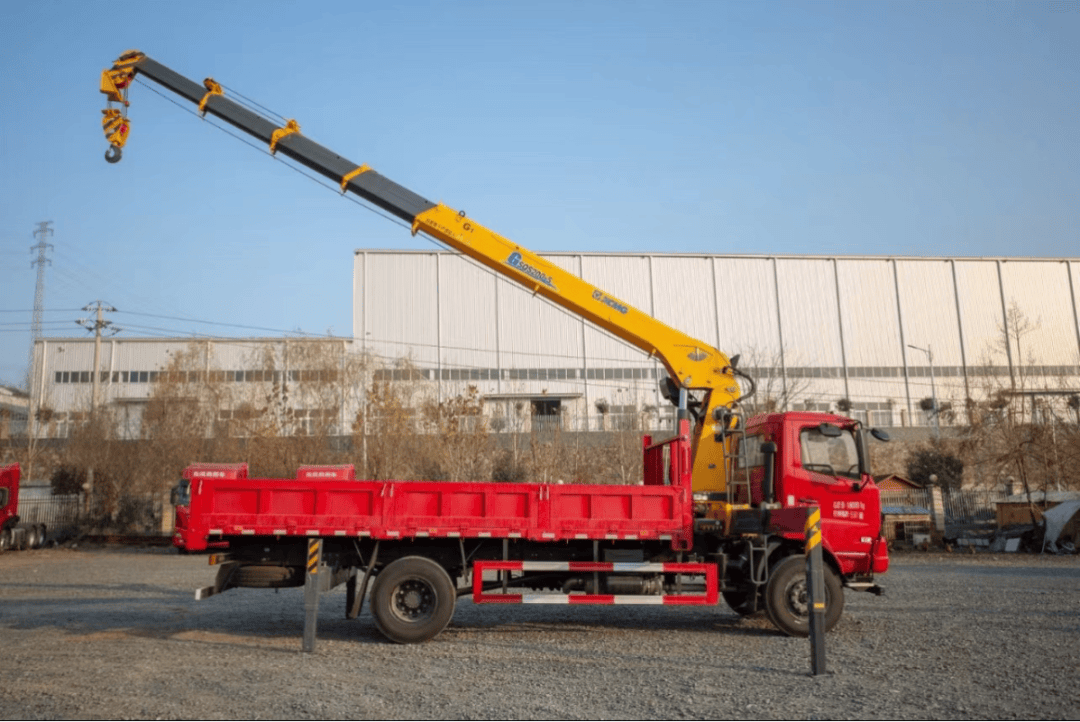 东风天锦随车吊,致富路上助你"一臂之力"!_搜狐汽车_搜狐网