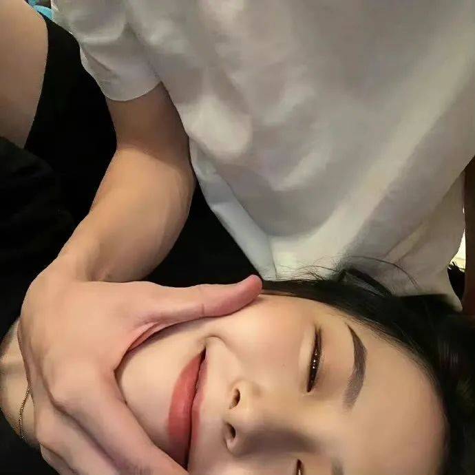 头像耐看的情侣头像