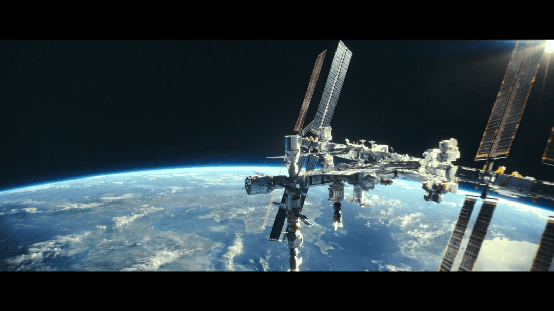 叫板《三体》,这年度黑马剧藏不住了_保罗_空间站_女儿