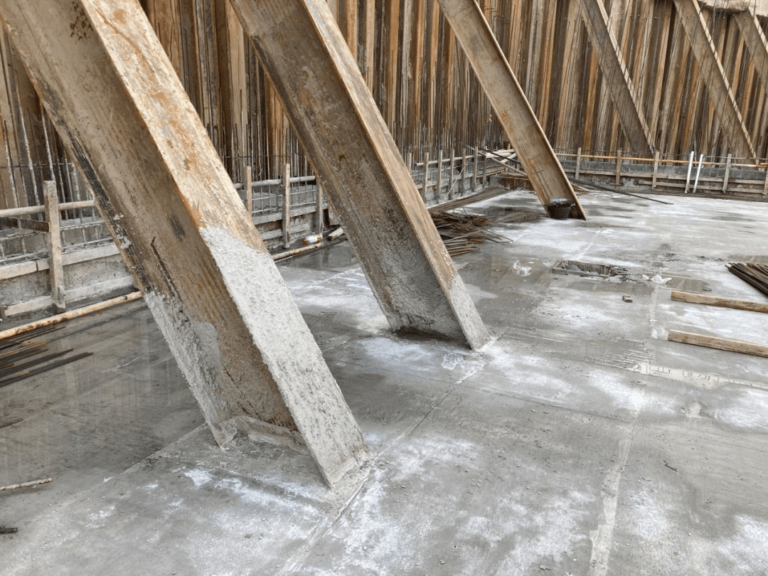 深基坑支护新技术:无需水平支撑!