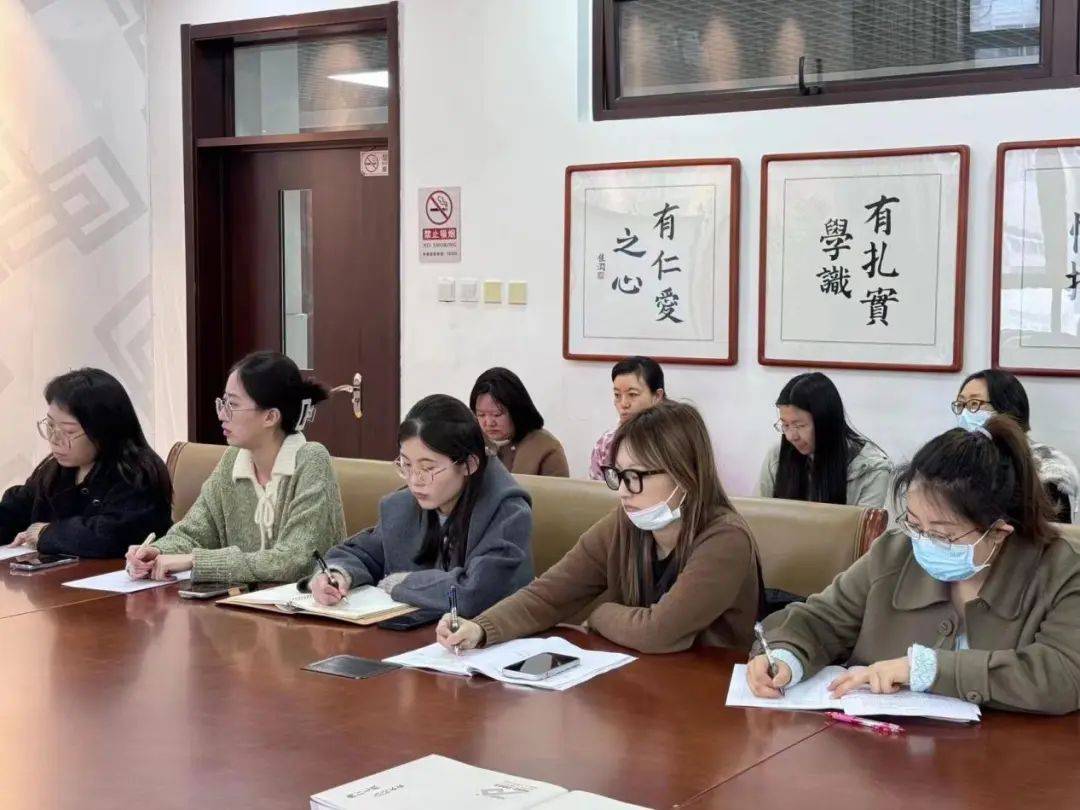 王校长对每一位年轻人的成长都寄予厚望,学校愿意为青年老师们搭建更