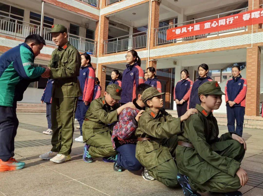 春风十里童心同行春晖学校六年级组开展周文化活动