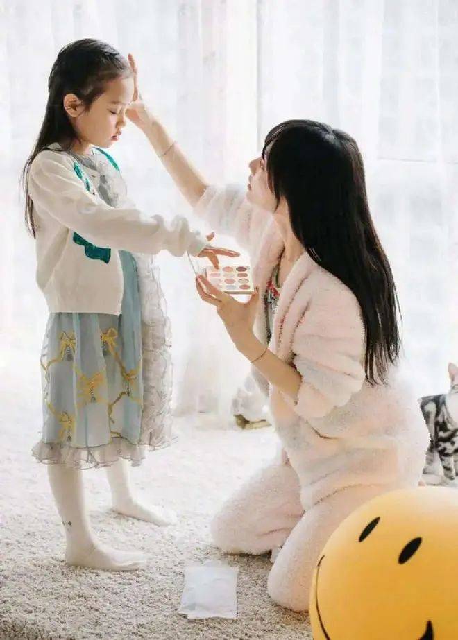 贾乃亮李小璐官宣复婚网友恭喜终于等到这天