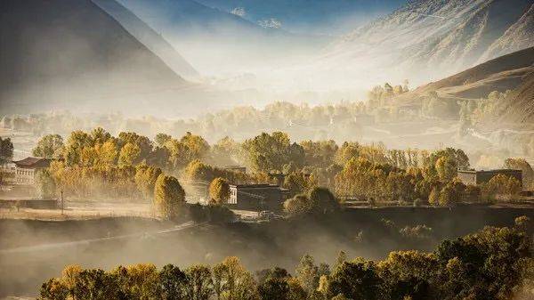 蜀山之王61伍须海61日鲁库湿地61甲根坝61泉华滩4日游自驾