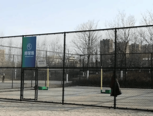 延安新区球类运动场信息指南_足球场_夏季早_篮球