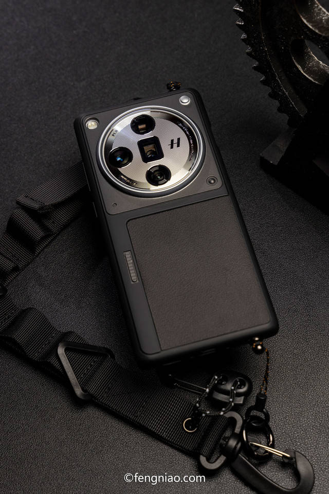 纯黑仿皮复古魅力 oppo find x7 ultra限定手机壳开箱