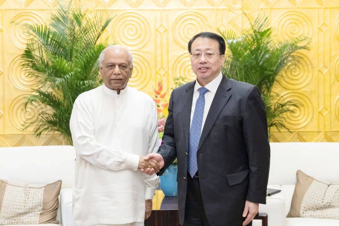 上海市市长龚正会见斯里兰卡总理古纳瓦德纳