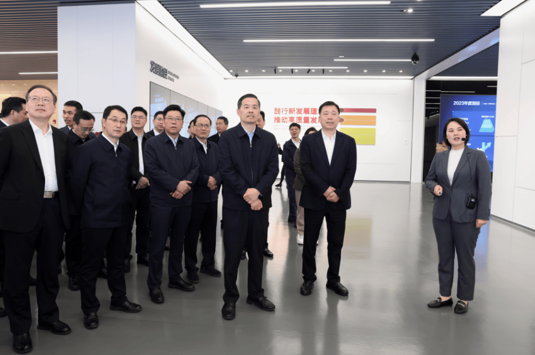 张振丰,张文杰感谢苏州长期以来给予温州发展的支持帮助.