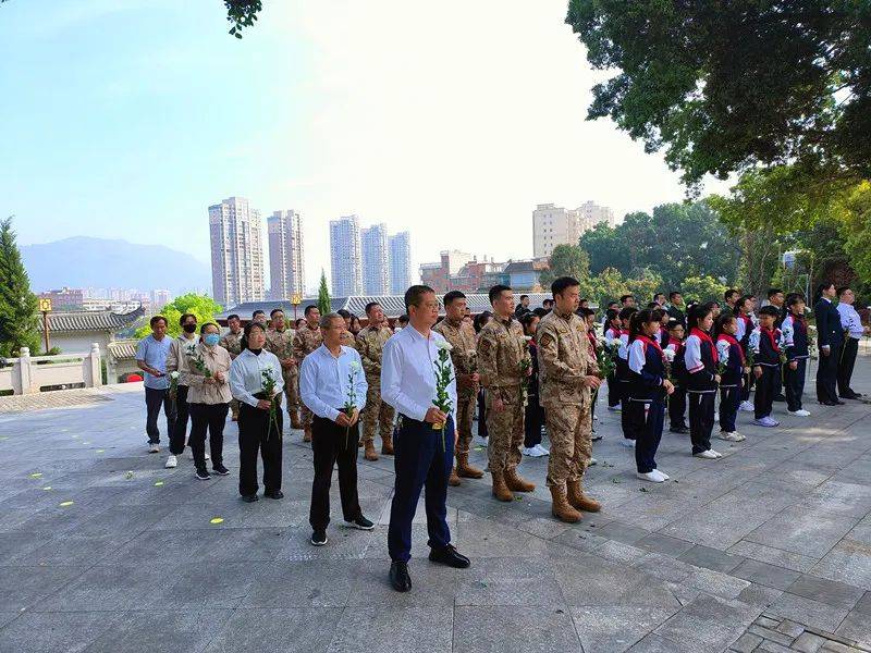 文明关注仙游县开展百园千校清明祭英烈活动