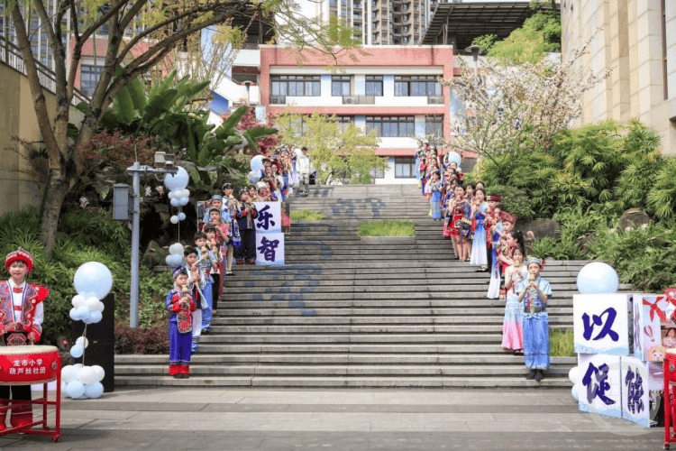 葫芦丝锣鼓协奏,踩高跷随乐舞蹈……乡村少年宫 欢乐才艺多_合川_会场