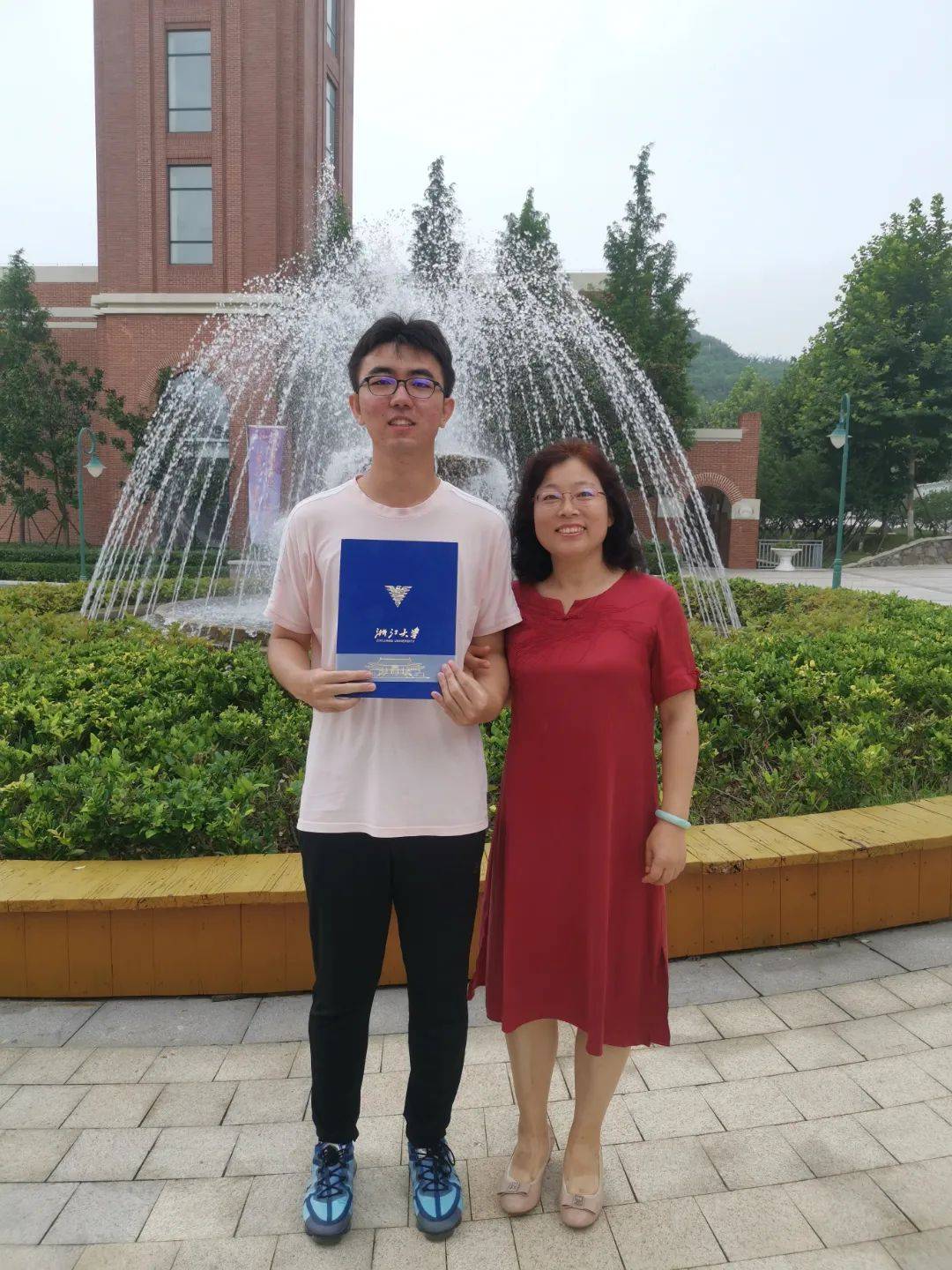 复兴之城天下礼贤人2020届7班张震宇