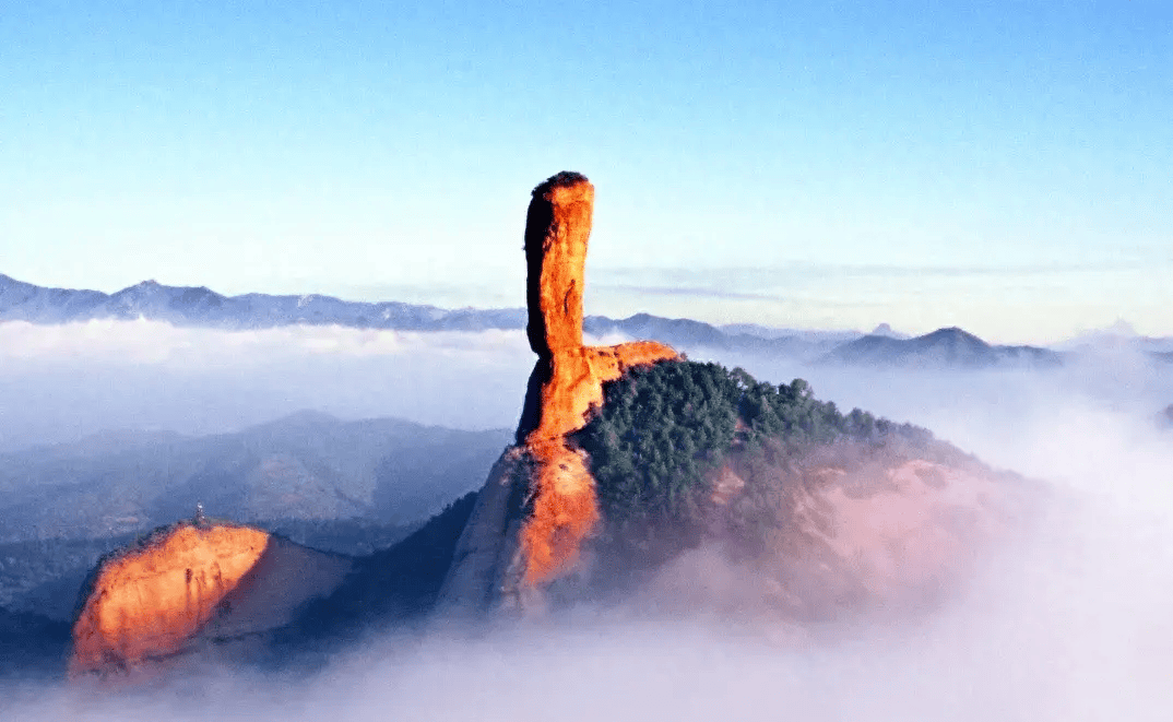 磬锤峰景区图片