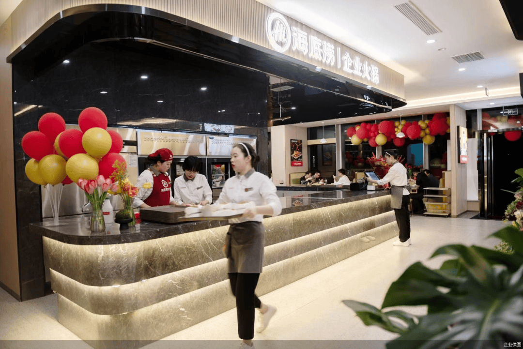 宝龙华润大悦城万科公布年报中金印力消费reit将上市外婆家美国首店