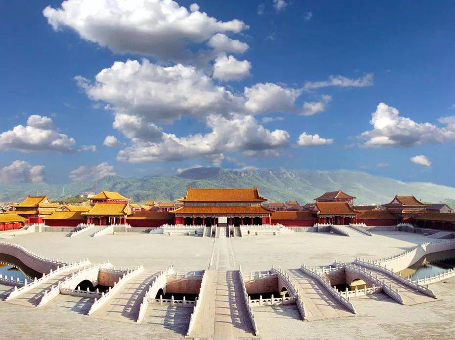 影视旅游嘉年华横店二日游秦王宫梦外滩梦幻谷来一场穿越时空的旅行