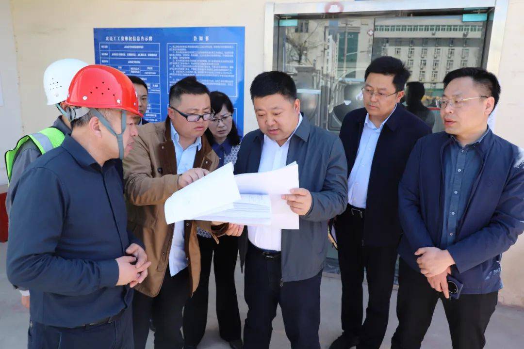 张延武调研教育卫健领域项目建设工作