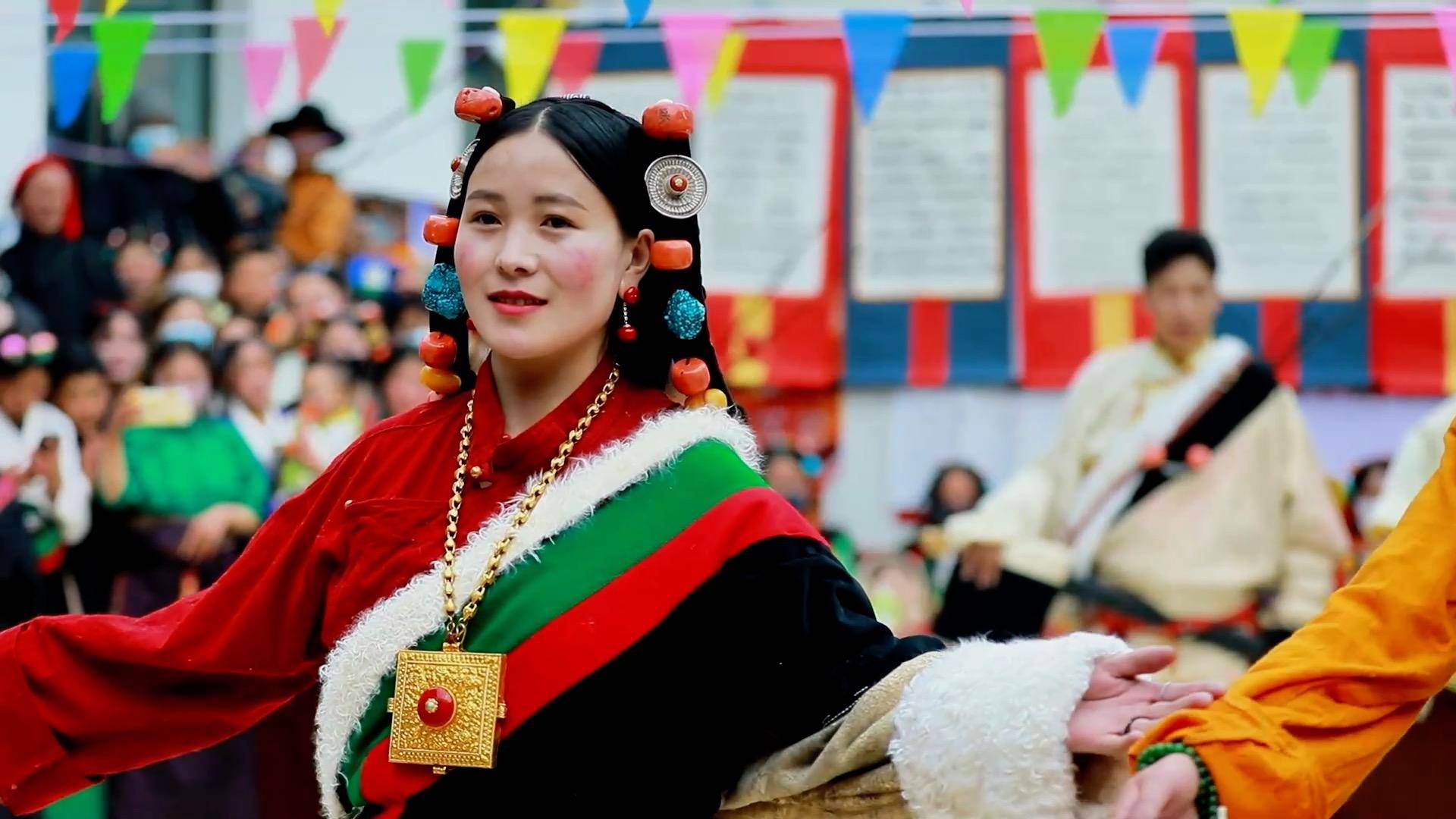 西藏巴青县:牧区服饰秀_那曲_气候_曲旦