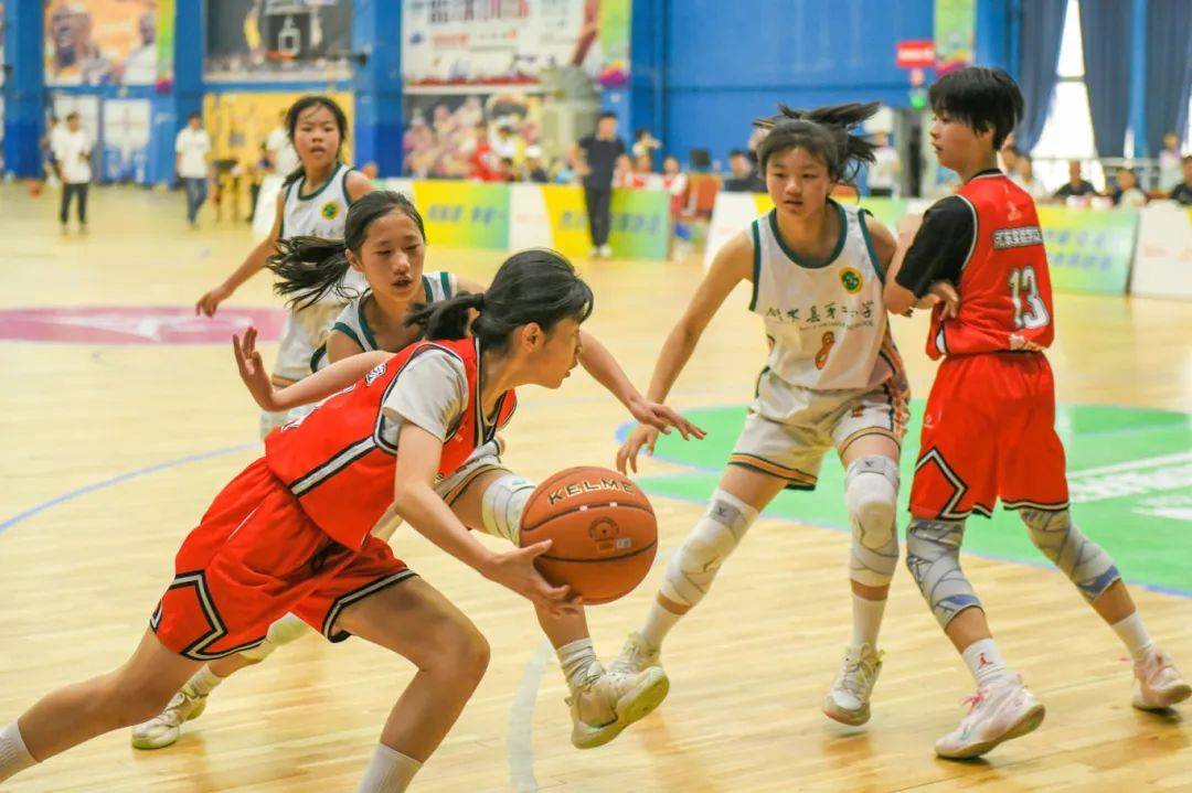 我们的贡嘎杯小学组篮球男子女子四强出炉