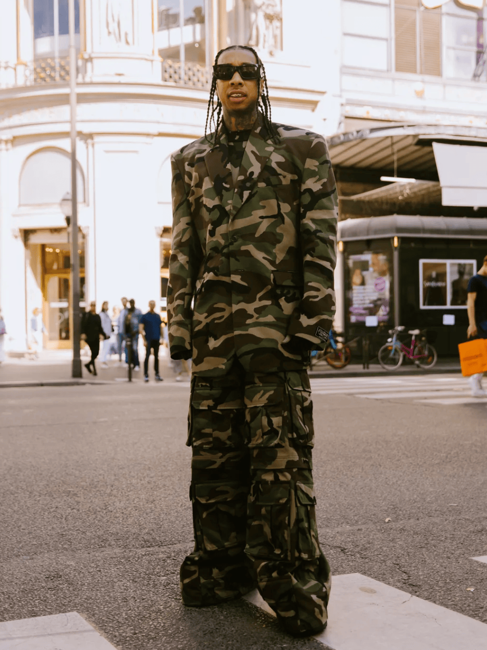 travis scottplayboi carti 频繁上身的 m65 七分迷彩工装裤,同样来自