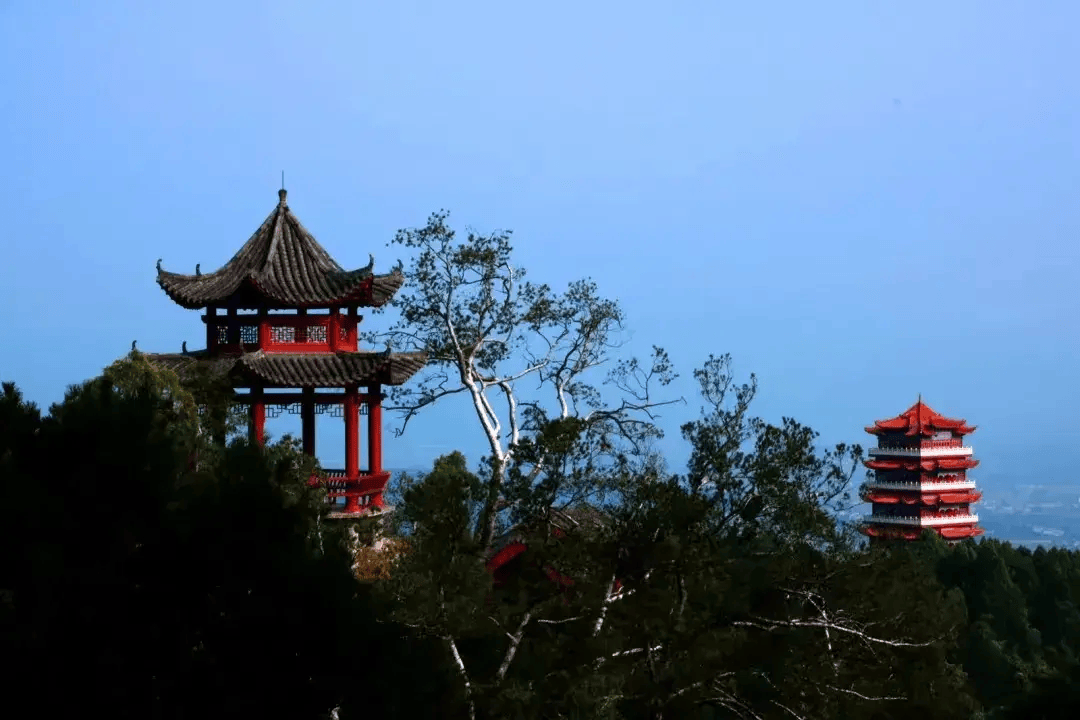 午子山aaaa级景区位于西乡县堰口镇,素有"汉南胜景区""陕南小武当"之