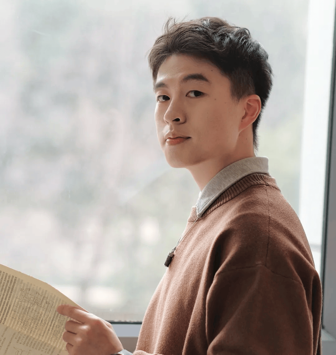 打着爵士鼓还能写科幻这个隔壁家的学霸刚刚参加了联合国大会