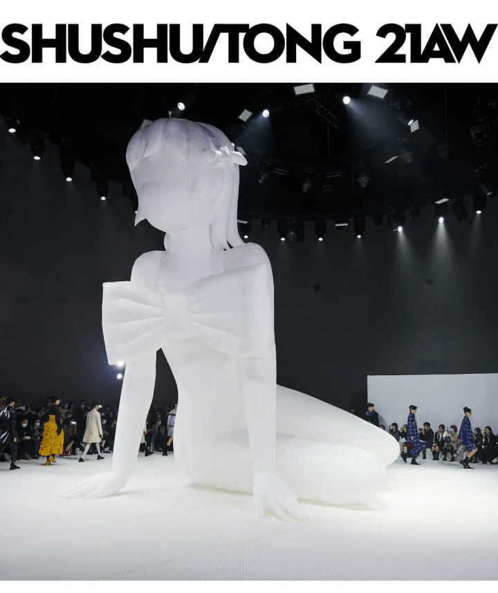 巨物美学如何让时尚大出花样