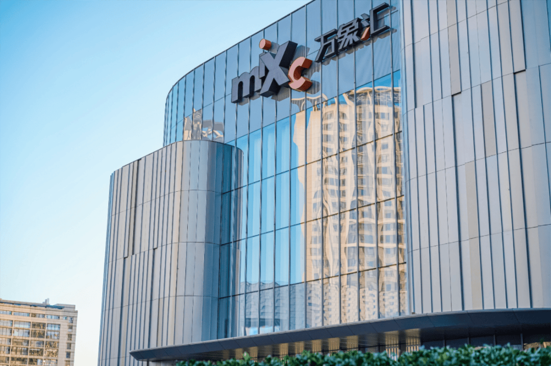 大连新瑞就在东港