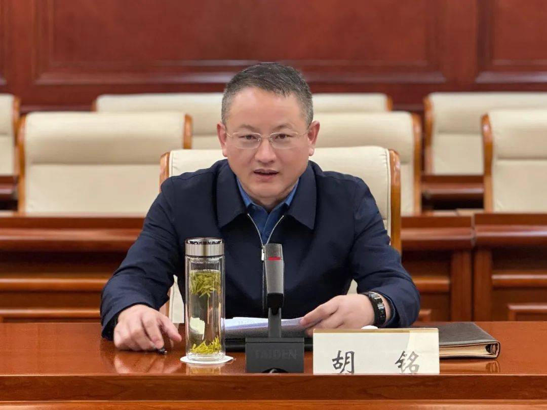 胡铭表示,建湖县人大常委会将以本次执法检查为契机,进一步推动《专利