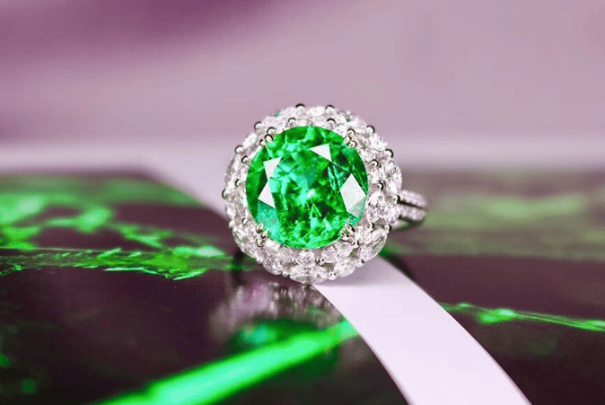 注意!又一款智商税产品来了!_祖母绿_宝石_克拉