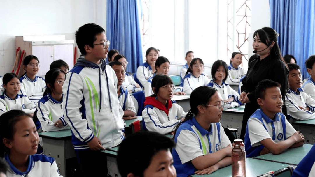 西昌二中组织开展预防校园欺凌主题班会活动