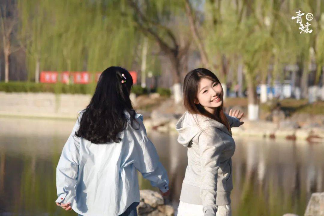 亲爱的陪我散步吧