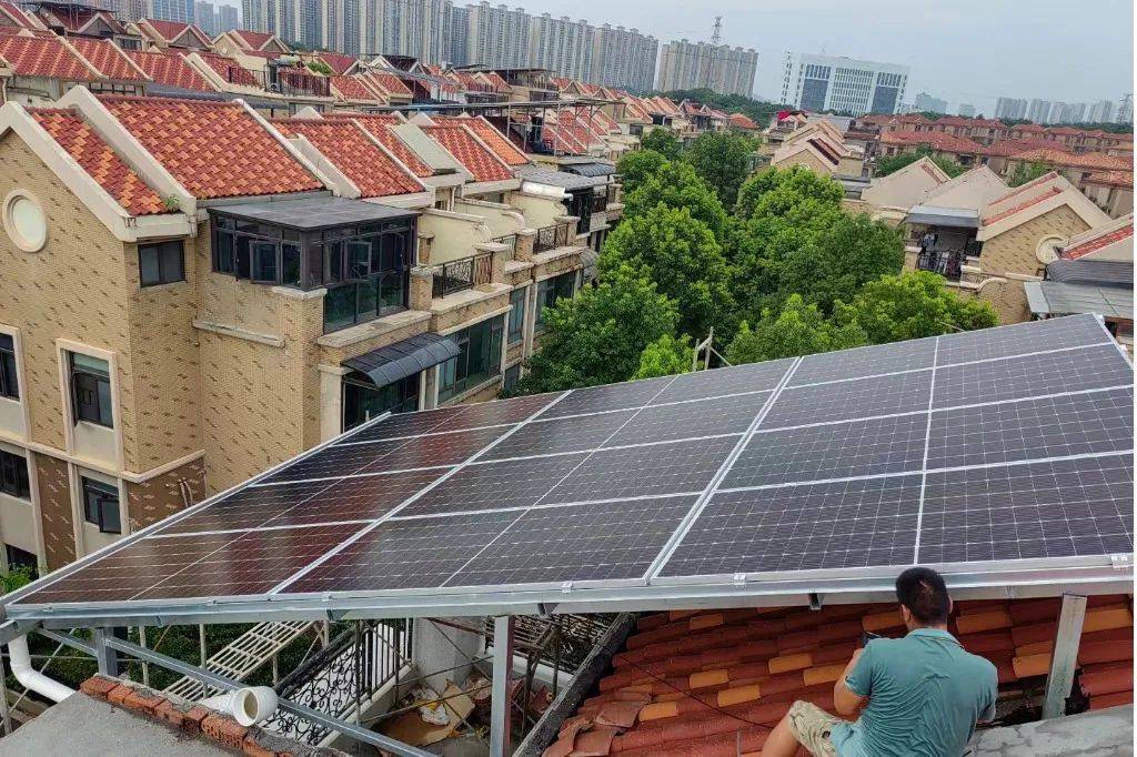 科普| 走近户用光伏_屋顶_项目_发电