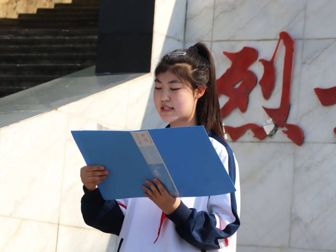 东风中学阆中中学为了进一步加强爱国主义,党史国史教育,引导学生铭记