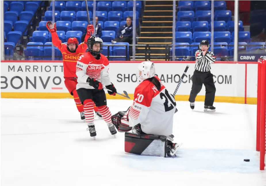 中国女冰世锦赛顶级组首战胜日本北京海淀队员詹佳慧荣膺单场最佳队员