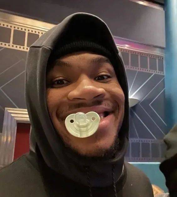 篮球纬度布朗尼参加24选秀含头像壁纸