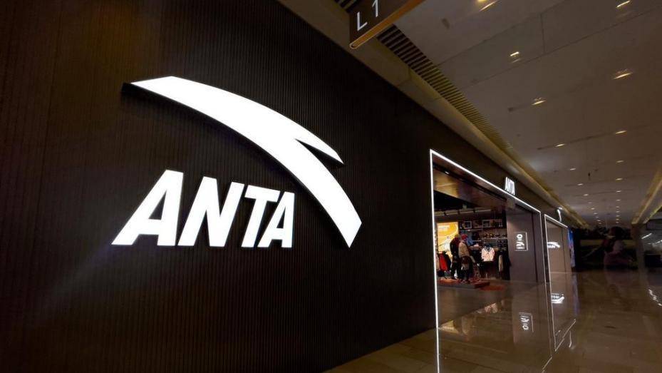 暴赚623亿打破耐克几十年统治中国制造靠狠活拿捏外国男人